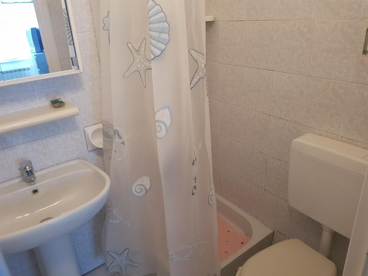 Holiday In Пиетра Лигуре Екстериор снимка