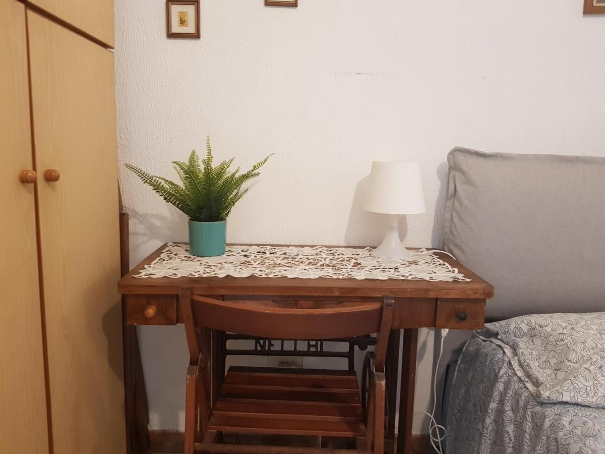 Holiday In Пиетра Лигуре Екстериор снимка