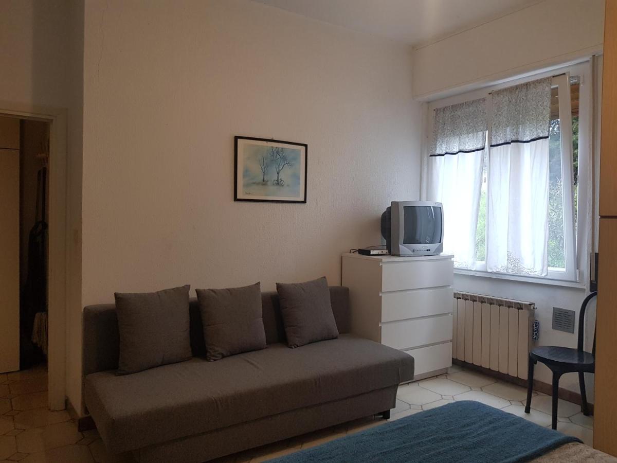 Holiday In Пиетра Лигуре Екстериор снимка